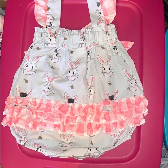 Bunny outfit - Picture 3 of 4